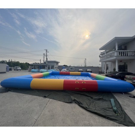 Piscina hinchable 12m x 8m